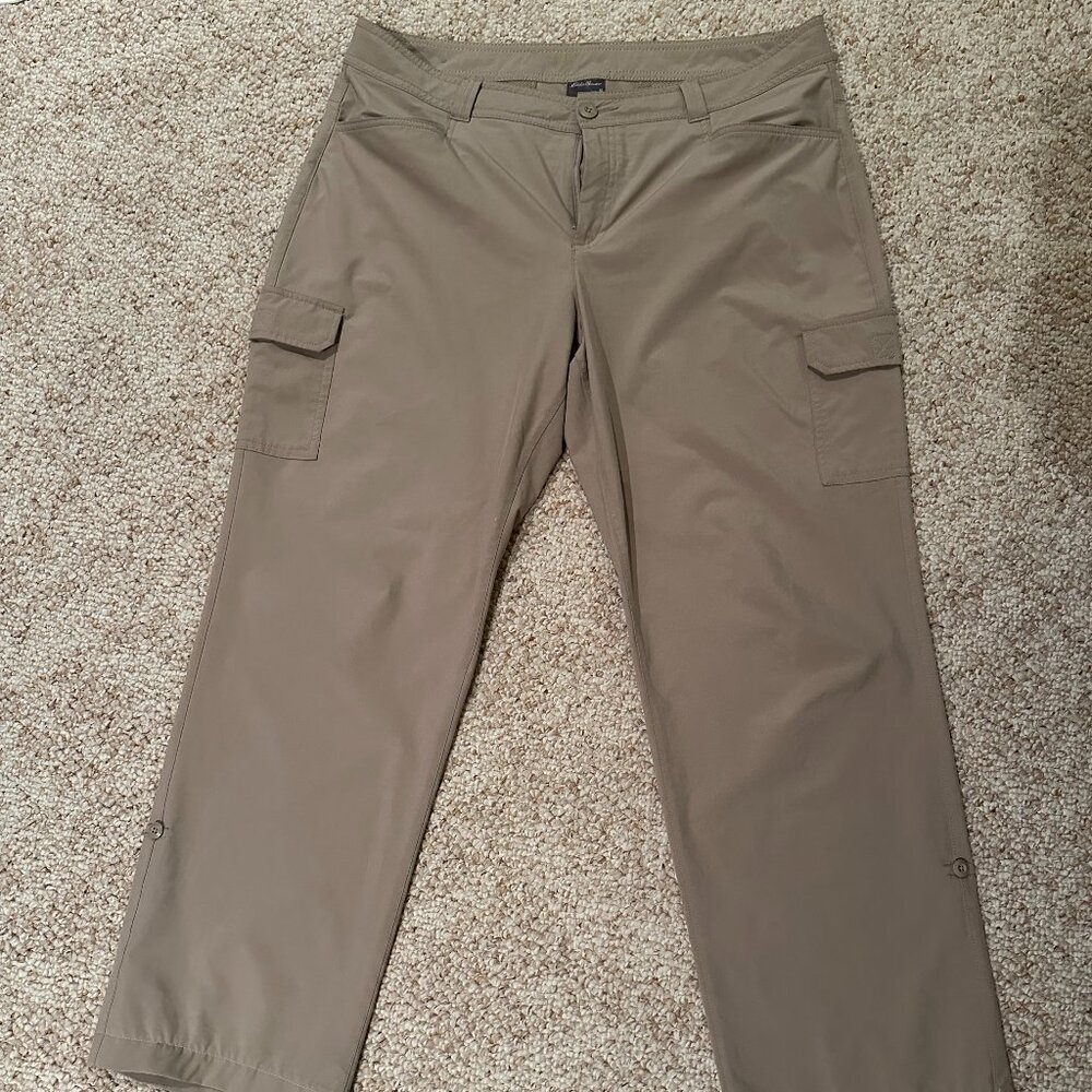 Eddie Bauer size 16 convertible pants in khaki color
